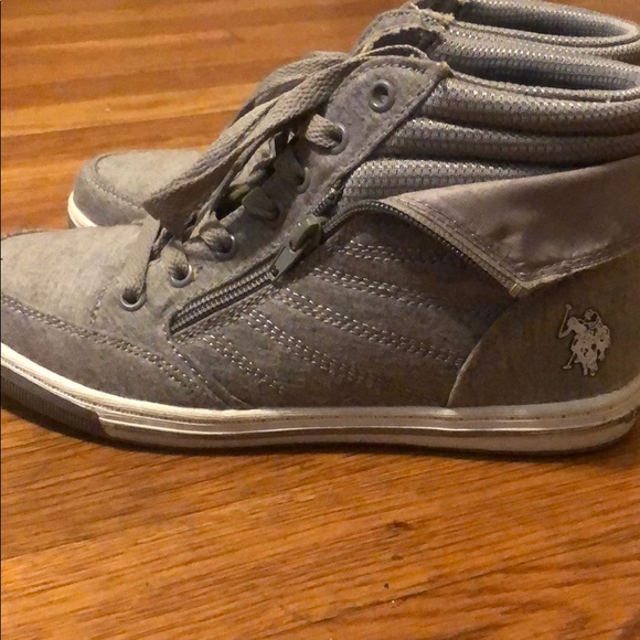 Polo shoes . Super cute . Worn once - Picture 2 of 4